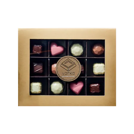 12 פרלינים ביד: חווית טעם ייחודית עם 40 טעמים