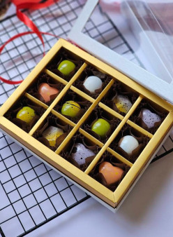 12 Assorted Candies with Belgian and French Chocolate