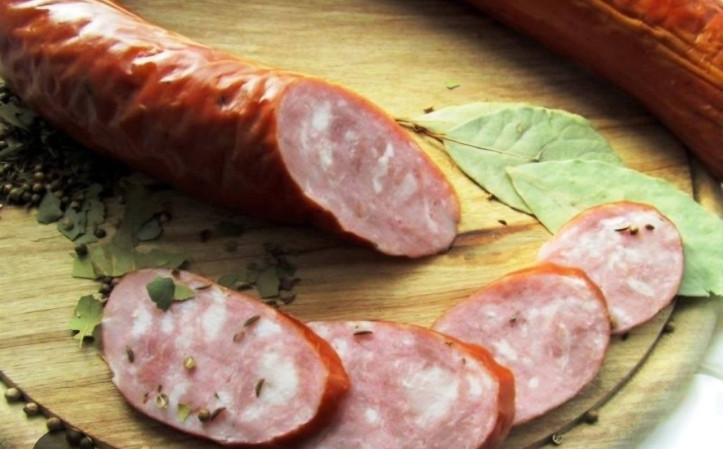 Домашняя свиная колбаса: Натуральный Вкус